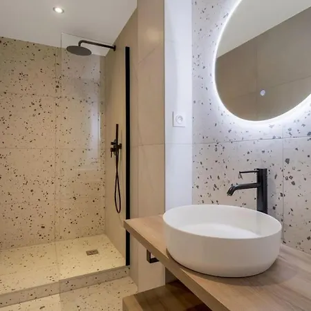 41.appart 4pers#1 Bedroom #pere Lachaise #nation דירה